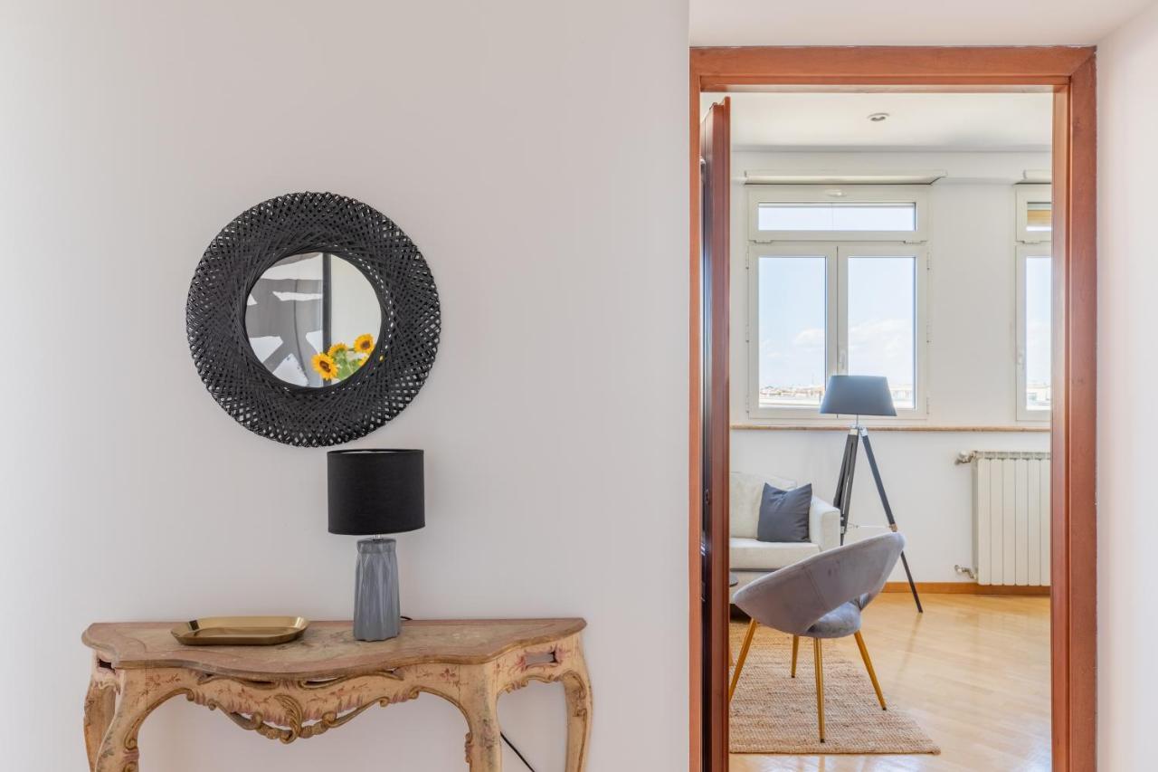Апартаменты Iflat Spacious Penthouse Near The Vatican City Рим Экстерьер фото